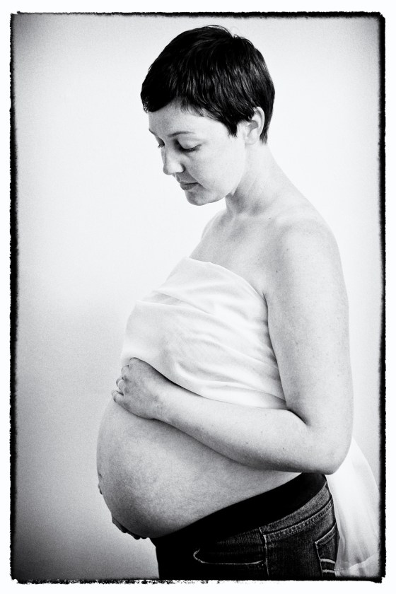 Meg - Maternity - Tmax bw bright sml